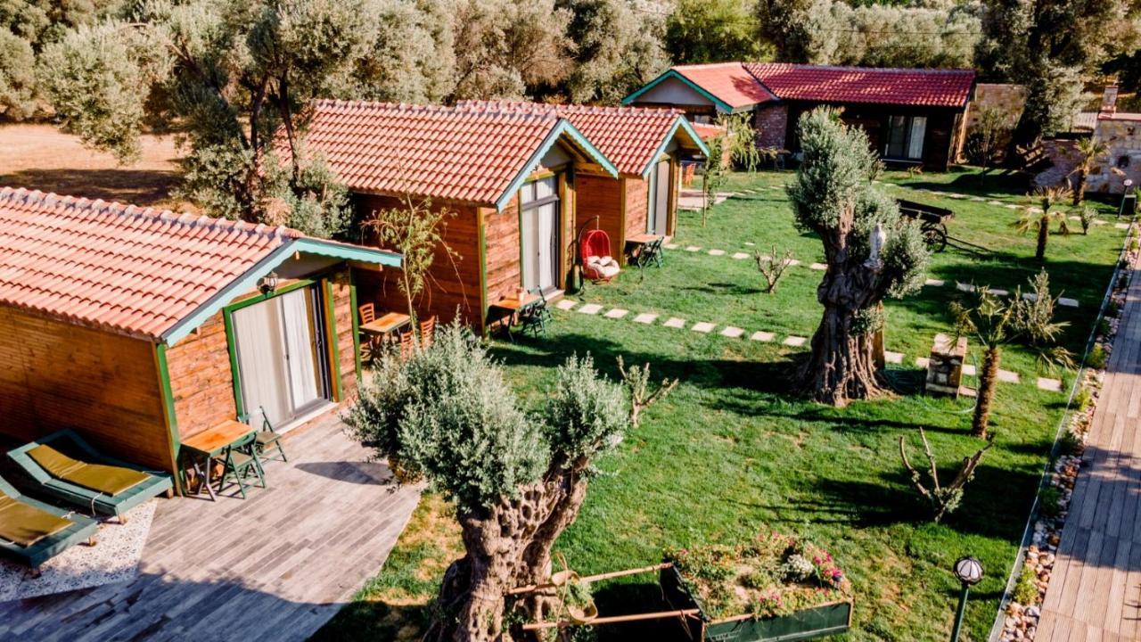 Serender Bungalov Bed and Breakfast Foça Buitenkant foto