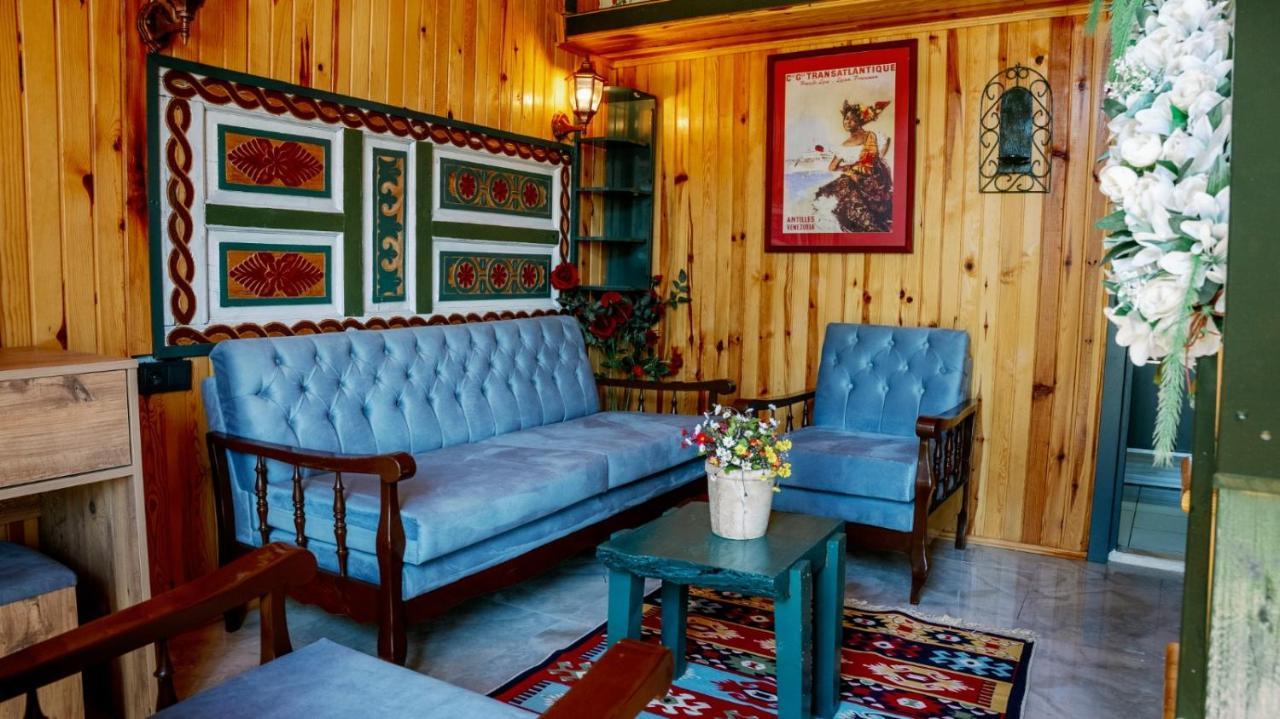 Serender Bungalov Bed and Breakfast Foça Buitenkant foto
