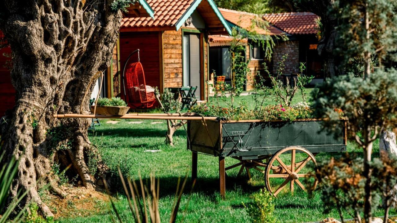 Serender Bungalov Bed and Breakfast Foça Buitenkant foto