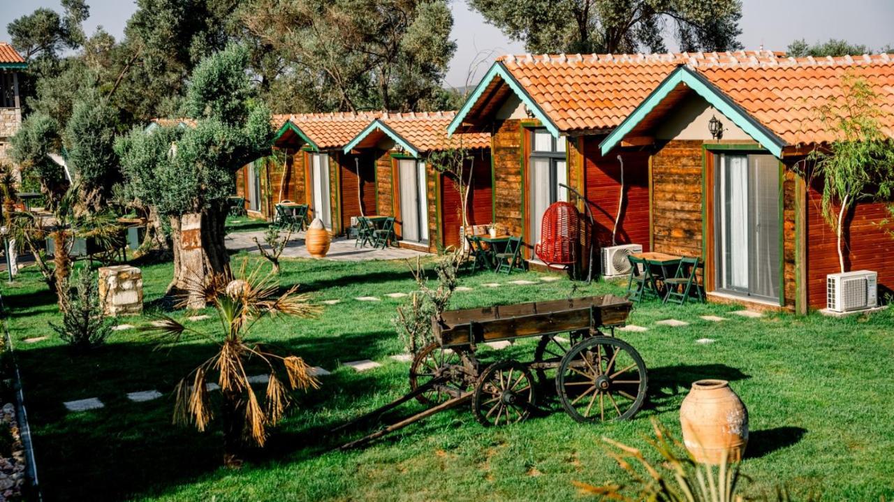 Serender Bungalov Bed and Breakfast Foça Buitenkant foto